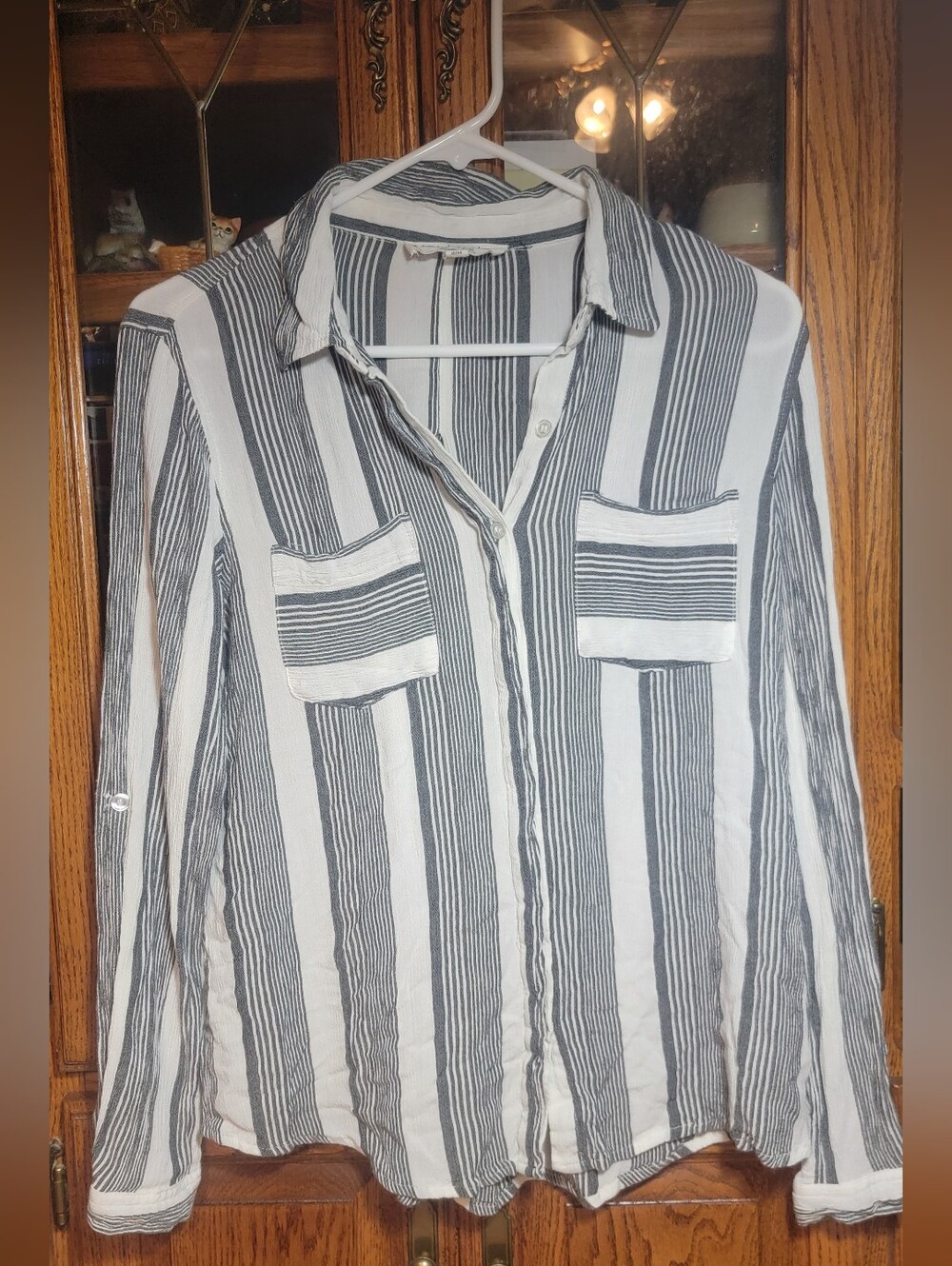 Hippie Rose Women's Black and White Vertical Stripe Button-Down Shirt Small